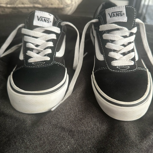 Vans - Picture 9 of 9